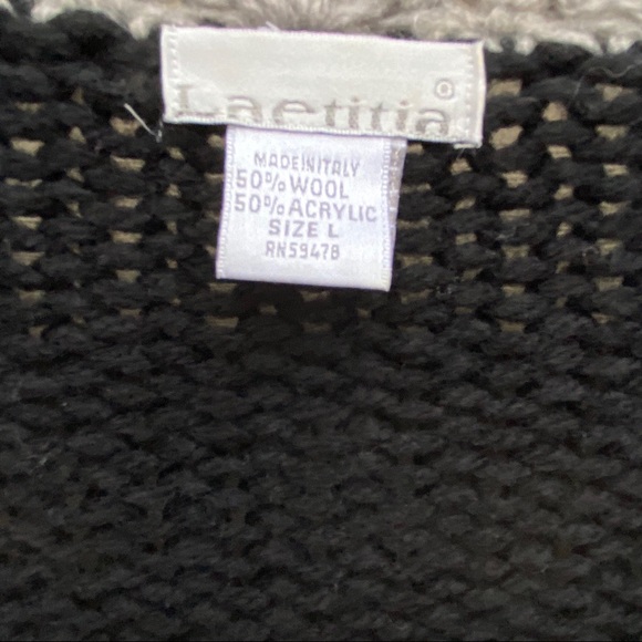 EUC Laetitia asymmetrical fringe patch cardigan - Picture 5 of 6